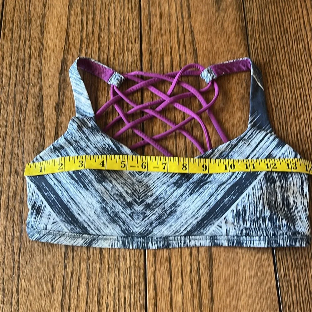Lululemon Free To Be Wild Heat Wave White Black Regal Palm Size 6 Bra